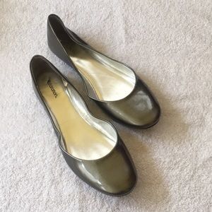 Xhilaration Silver Flats
